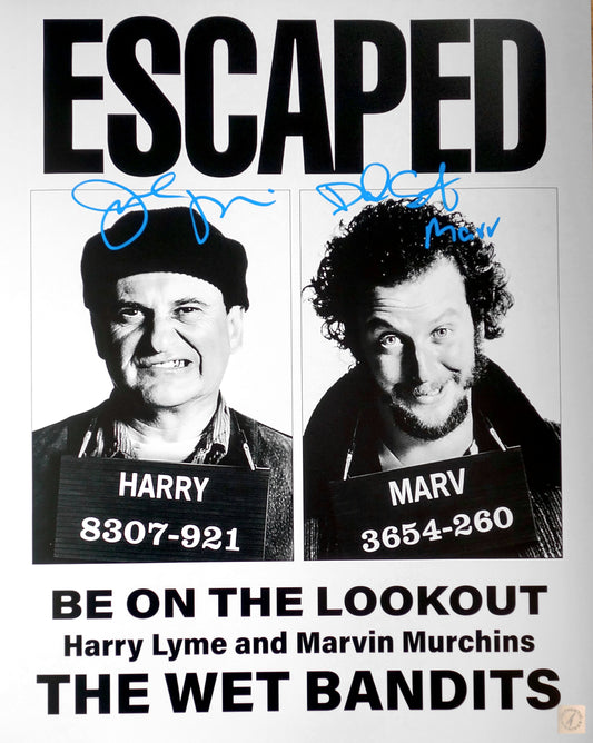 Joe Pesci & Daniel Stern Autographed HOME ALONE 16x20 Escaped Photo